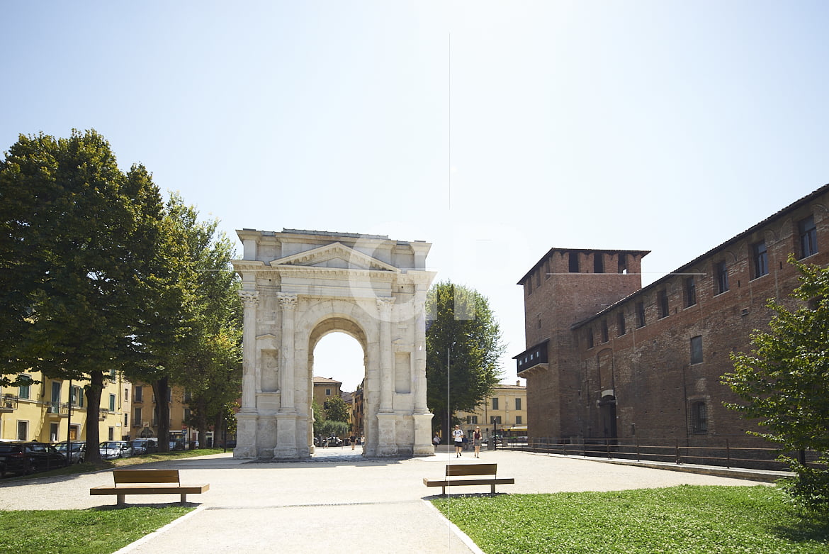 Arco dei Gavi from Adige river. Arco dei Gavi from Adige river.
