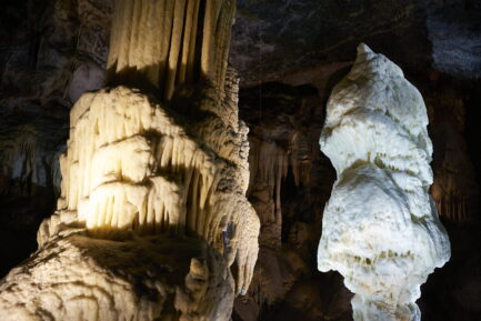 Postojna Cave with Briljant symbol