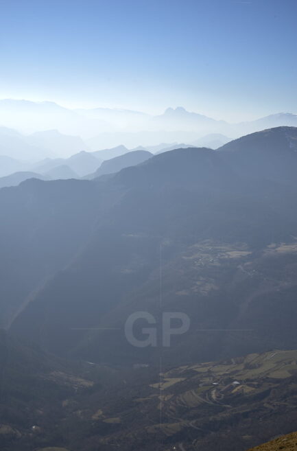 Phographying Serra d'Ensija and Pedraforca from Taga mountain