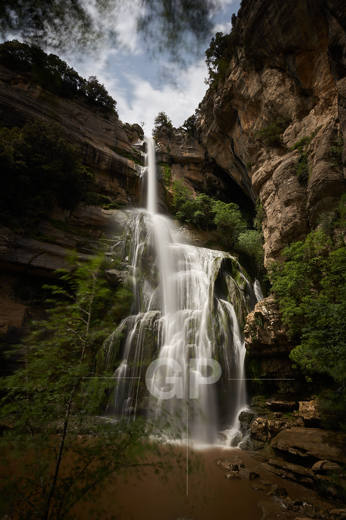 Salt de Sallent waterfall long exposure photo