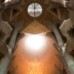 Sagrada Familia's apse precise triangle